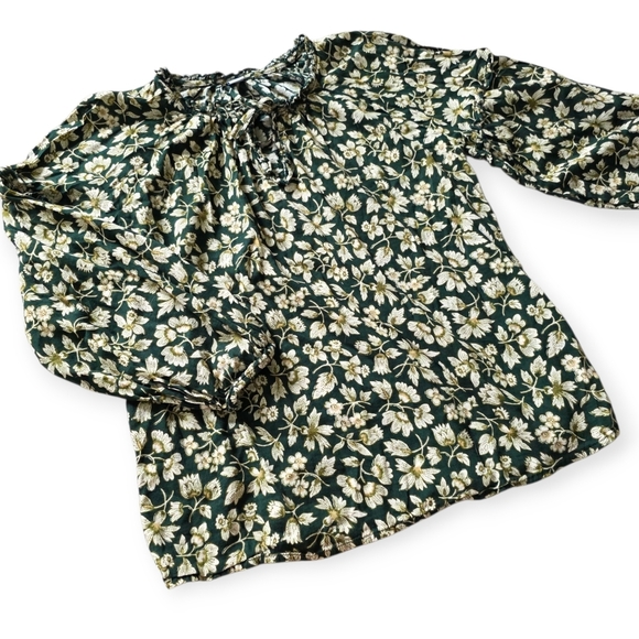 🔥5 FOR $25🔥Old Navy Green Floral Peasant Top, Size Small - Picture 1 of 8